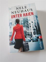 Unter Haien - Nele Neuhaus